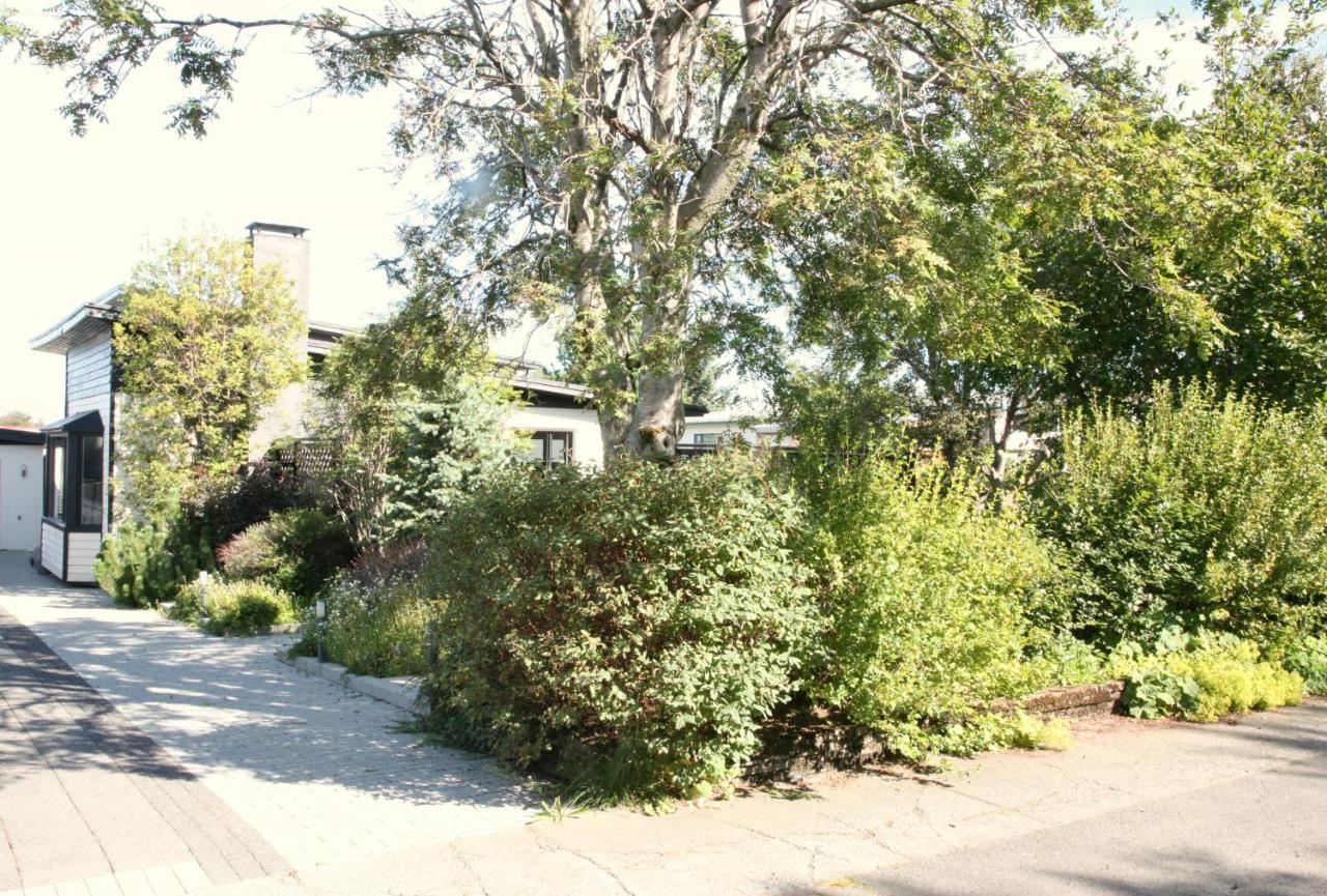 Spacious & Refurbished 1 Bedroom Apartment In Suburban Reykjavik Garthabaer Exteriör bild