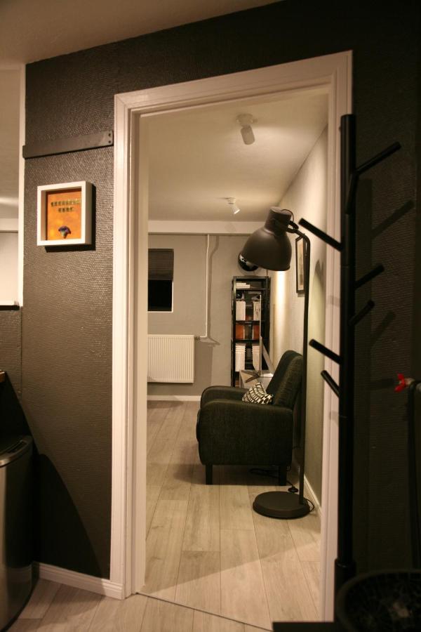 Spacious & Refurbished 1 Bedroom Apartment In Suburban Reykjavik Garthabaer Exteriör bild